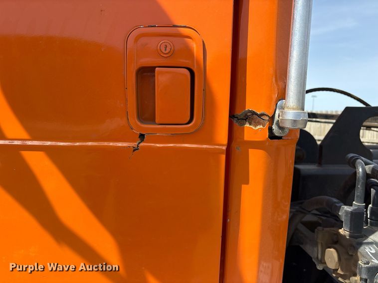 image for item OB9553 2002 Freightliner FL112 roll-off container truck