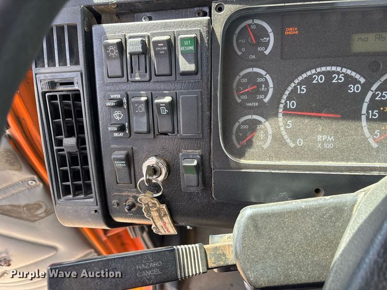 image for item OB9553 2002 Freightliner FL112 roll-off container truck