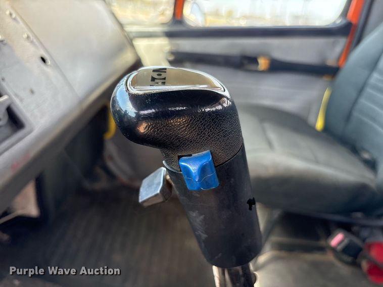 image for item OB9553 2002 Freightliner FL112 roll-off container truck