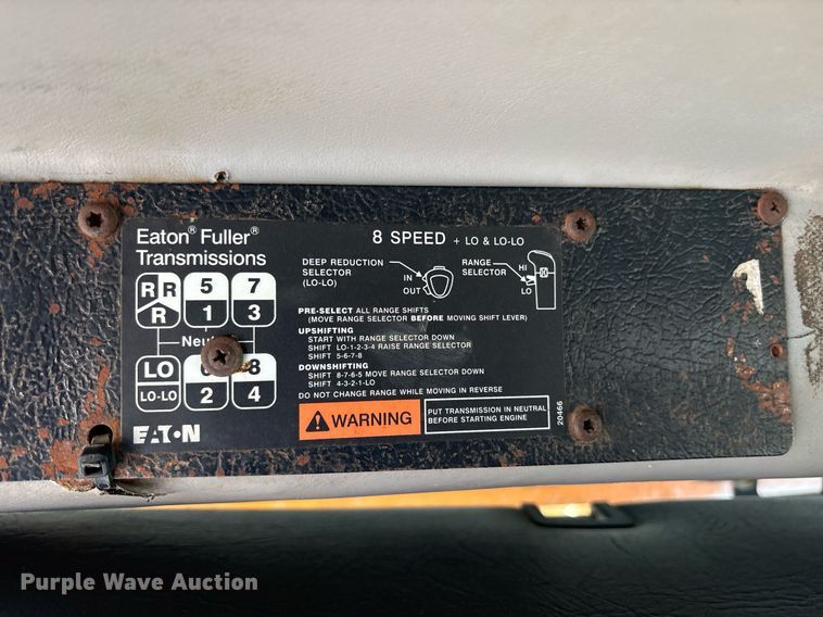 image for item OB9553 2002 Freightliner FL112 roll-off container truck