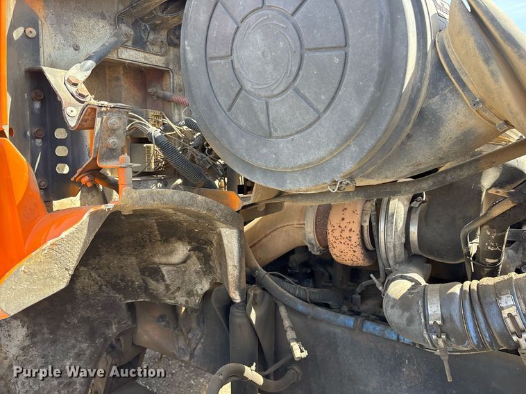 image for item OB9553 2002 Freightliner FL112 roll-off container truck