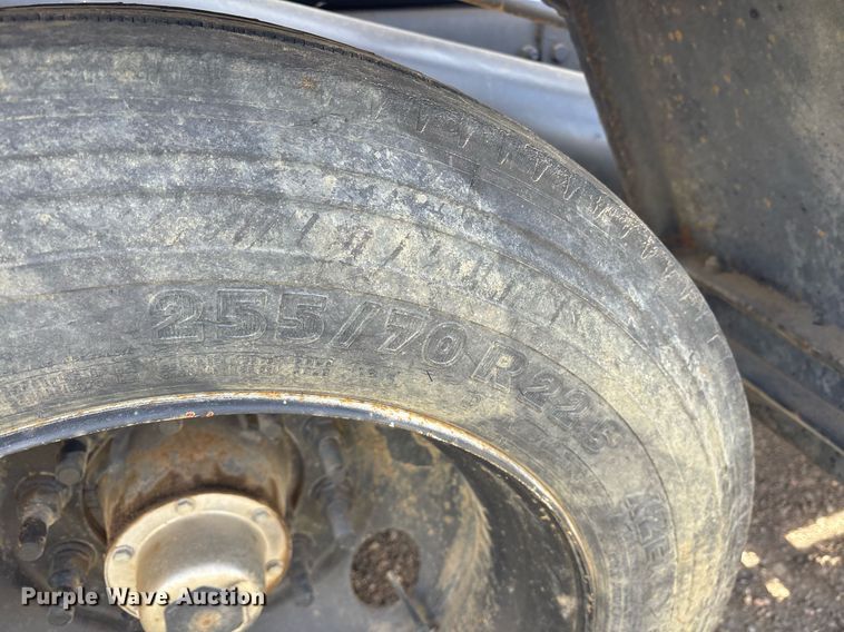 image for item OB9553 2002 Freightliner FL112 roll-off container truck