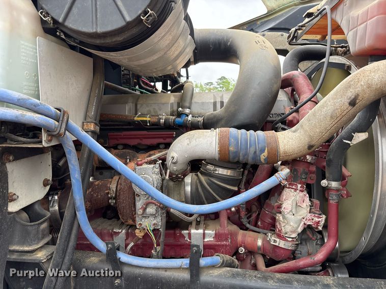 image for item OB9598 2015 Mack CHU613 semi truck