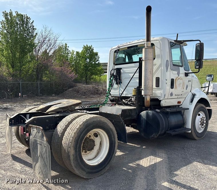 image for item OB9602 2005 International 8600 semi truck