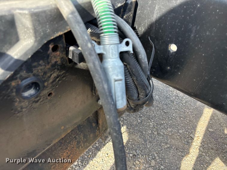 image for item OB9602 2005 International 8600 semi truck