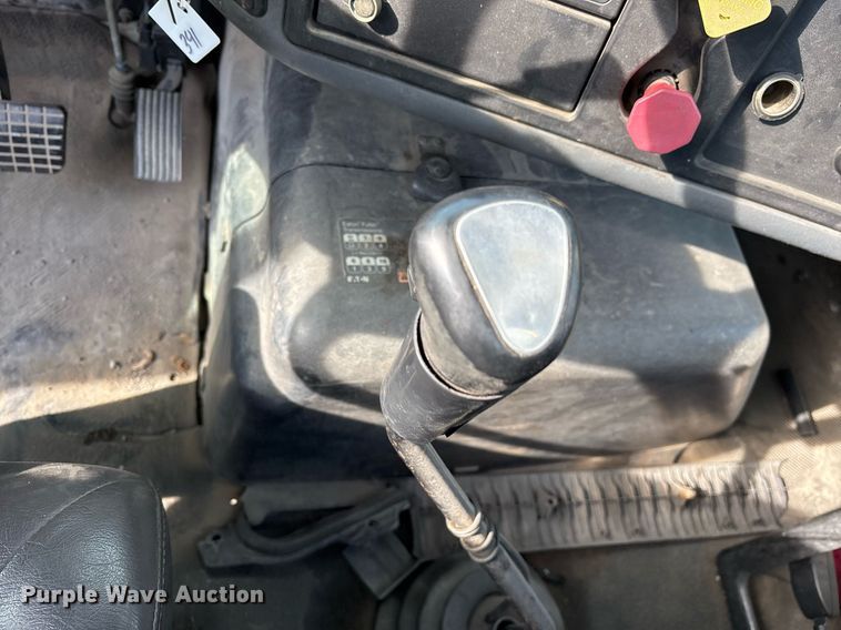 image for item OB9602 2005 International 8600 semi truck