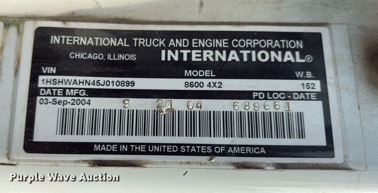 image for item OB9602 2005 International 8600 semi truck