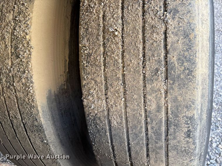 image for item OB9603 2003 Trailmobile dry van trailer