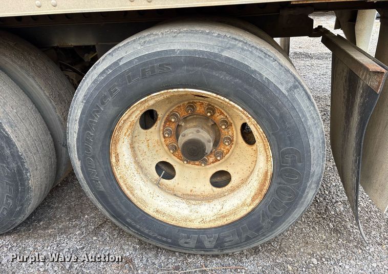 image for item OB9603 2003 Trailmobile dry van trailer