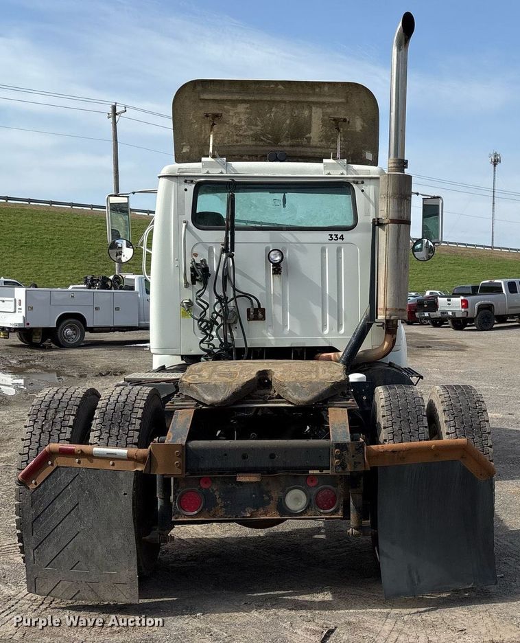 image for item OB9604 2003 International 8100 semi truck