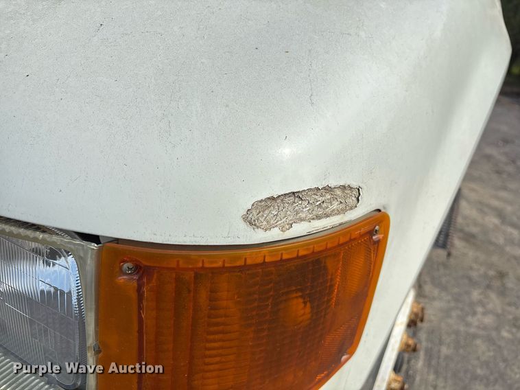 image for item OB9604 2003 International 8100 semi truck