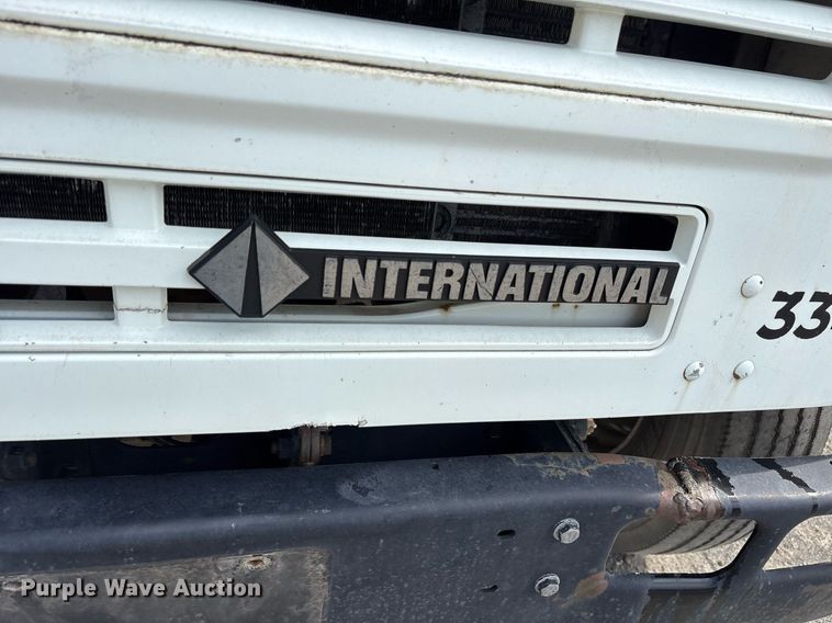 image for item OB9604 2003 International 8100 semi truck