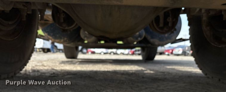 image for item OB9604 2003 International 8100 semi truck