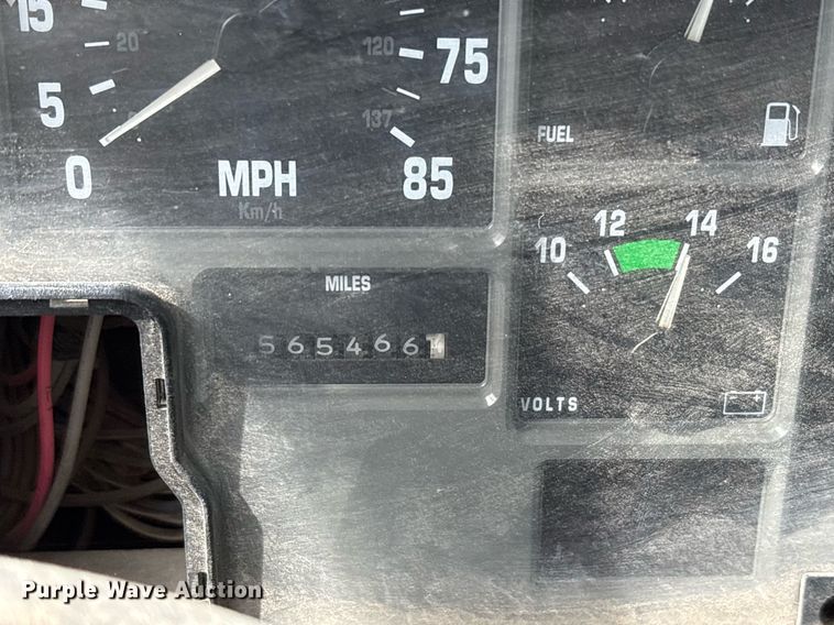 image for item OB9604 2003 International 8100 semi truck