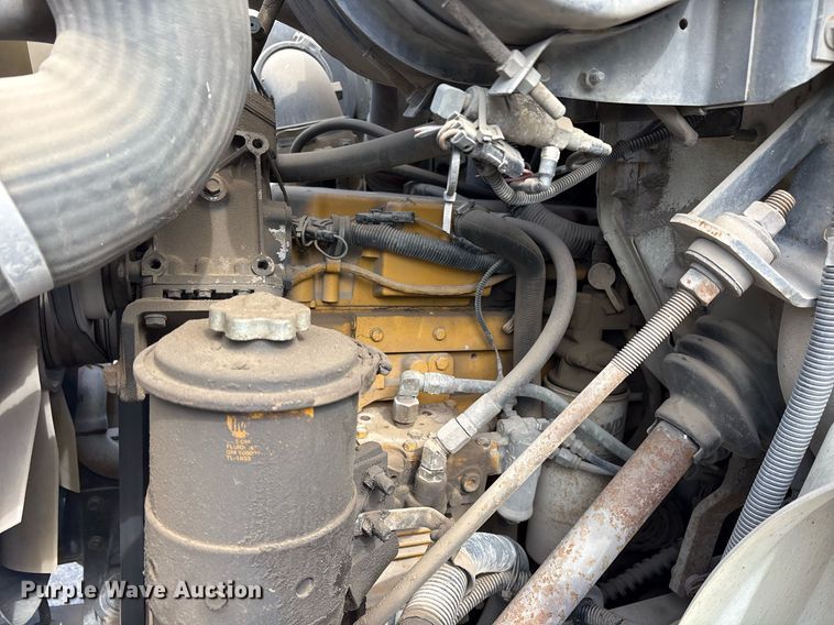 image for item OB9604 2003 International 8100 semi truck