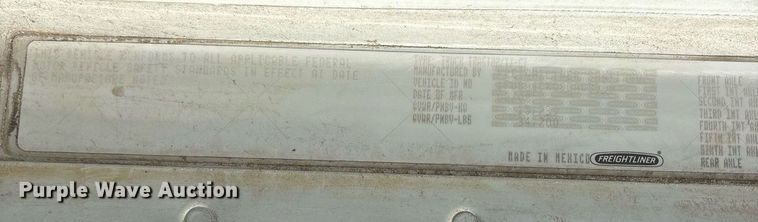 image for item OB9605 2008 Freightliner Columbia 120 semi truck