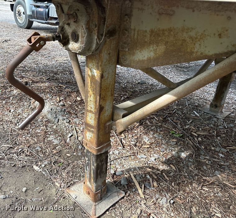 image for item OB9606 1996 Trailmobile dry van trailer