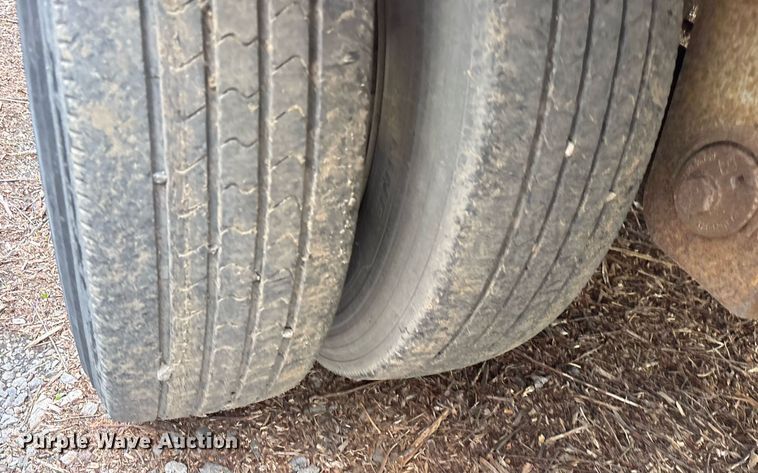 image for item OB9606 1996 Trailmobile dry van trailer