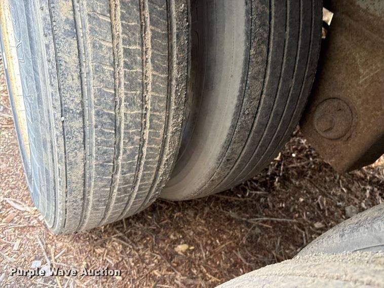 image for item OB9606 1996 Trailmobile dry van trailer