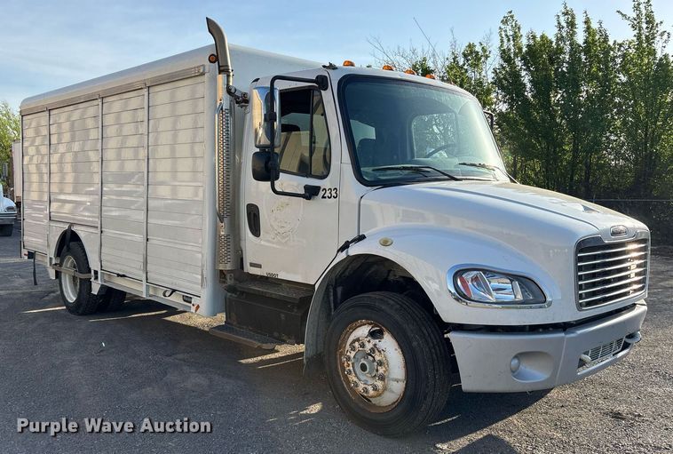 image for item OB9607 2012 Freightliner Business Class M2 delivery truck