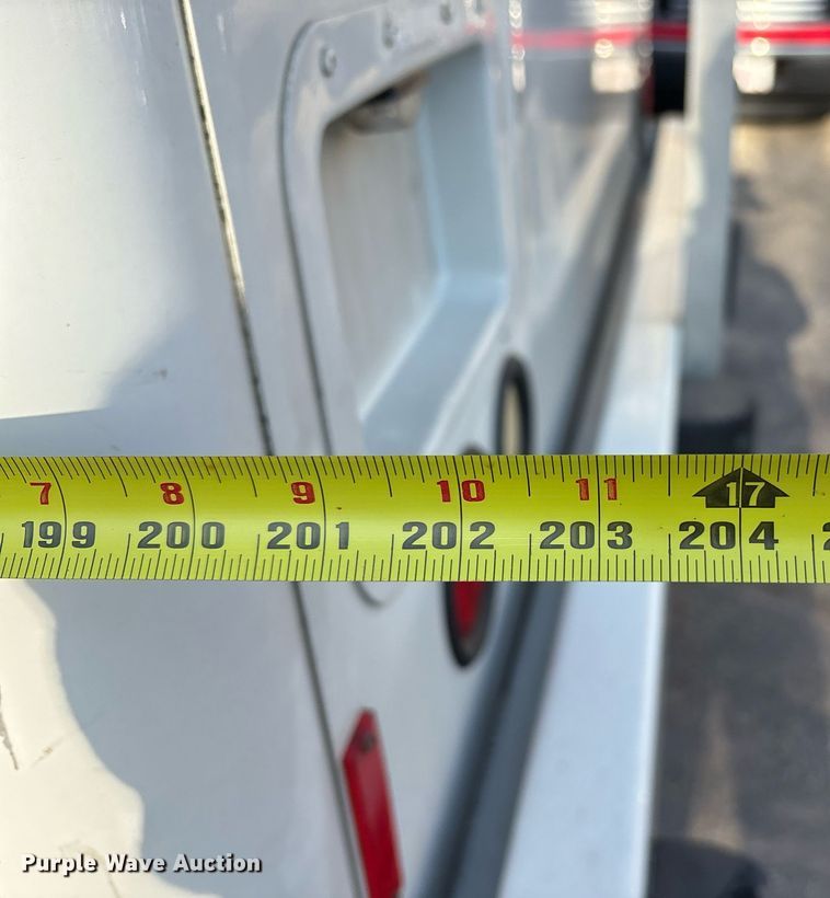 image for item OB9607 2012 Freightliner Business Class M2 delivery truck