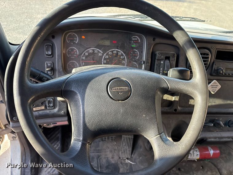 image for item OB9607 2012 Freightliner Business Class M2 delivery truck