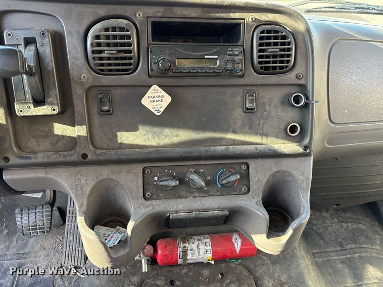 image for item OB9607 2012 Freightliner Business Class M2 delivery truck