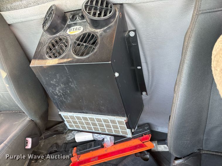 image for item OB9607 2012 Freightliner Business Class M2 delivery truck