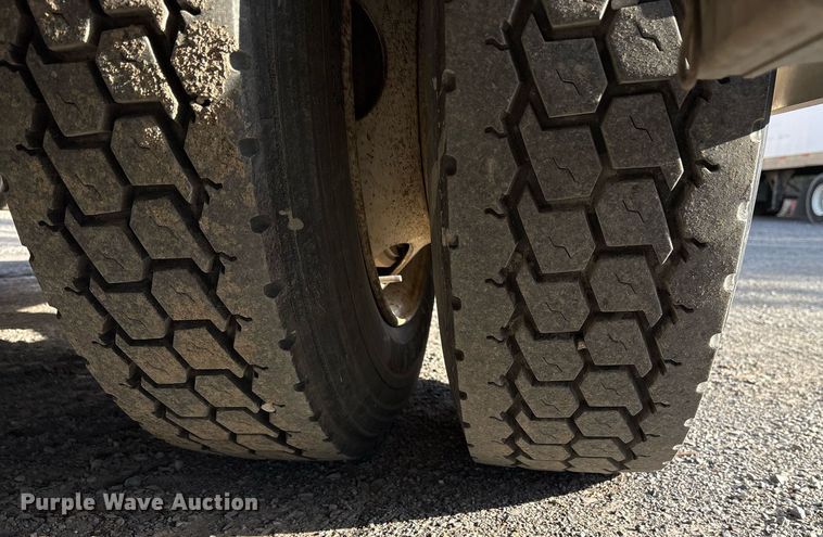 image for item OB9607 2012 Freightliner Business Class M2 delivery truck