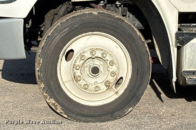 image for item OB9607 2012 Freightliner Business Class M2 delivery truck