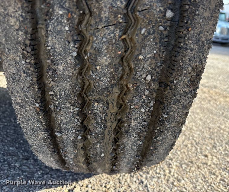 image for item OB9607 2012 Freightliner Business Class M2 delivery truck