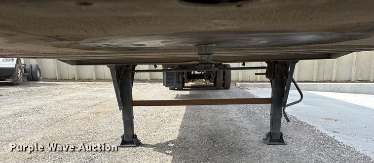 image for item OB9608 2009 Utility dry van trailer