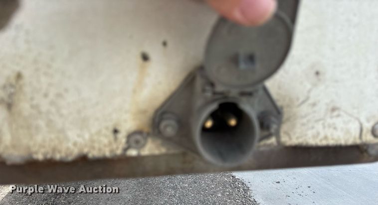 image for item OB9608 2009 Utility dry van trailer