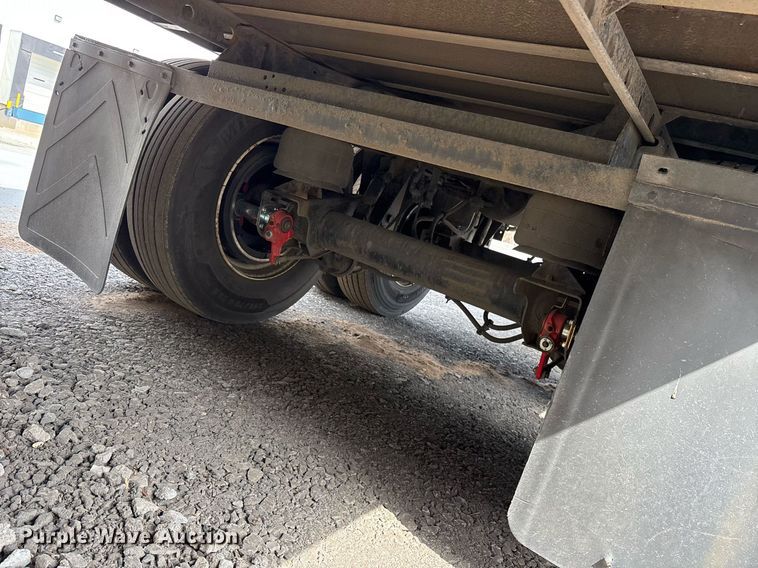 image for item OB9608 2009 Utility dry van trailer