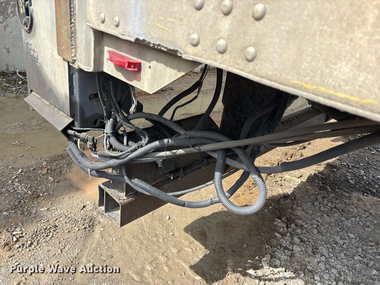 image for item OB9608 2009 Utility dry van trailer