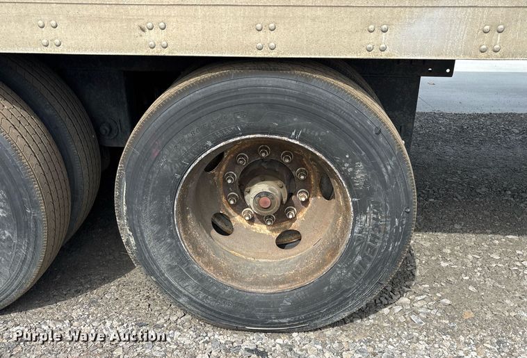 image for item OB9608 2009 Utility dry van trailer