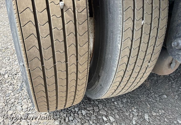 image for item OB9608 2009 Utility dry van trailer