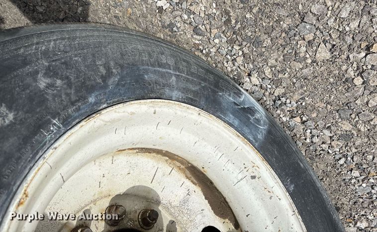 image for item OB9608 2009 Utility dry van trailer