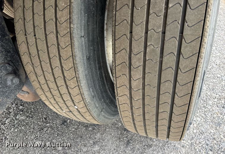 image for item OB9608 2009 Utility dry van trailer