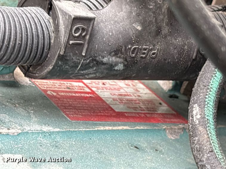 image for item OB9615 1993 International 4700 flatbed truck