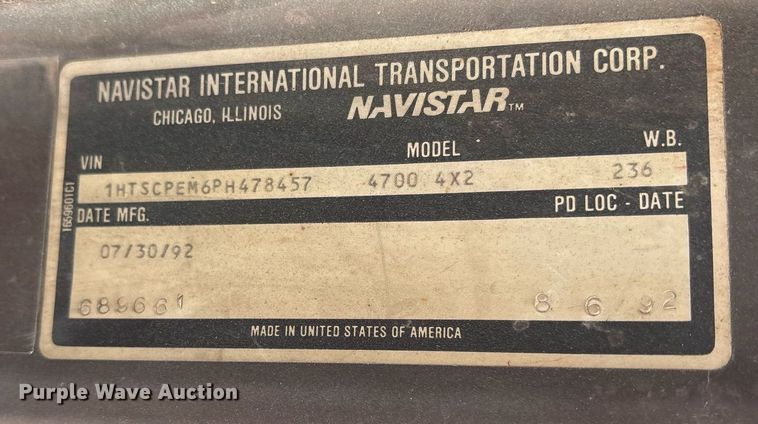 image for item OB9615 1993 International 4700 flatbed truck