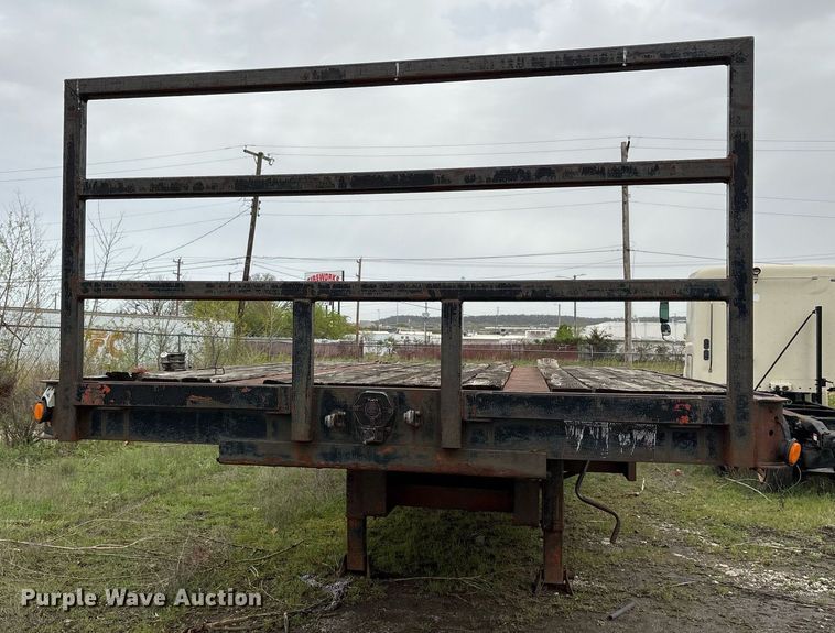 image for item OB9617 1981 Vulcan FTD-65 VT-5822 drop deck trailer