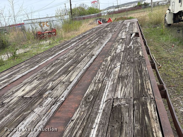 image for item OB9617 1981 Vulcan FTD-65 VT-5822 drop deck trailer