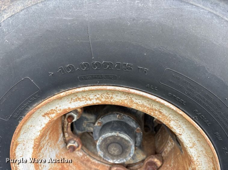 image for item OB9617 1981 Vulcan FTD-65 VT-5822 drop deck trailer