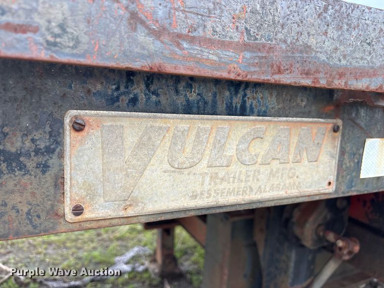 image for item OB9617 1981 Vulcan FTD-65 VT-5822 drop deck trailer