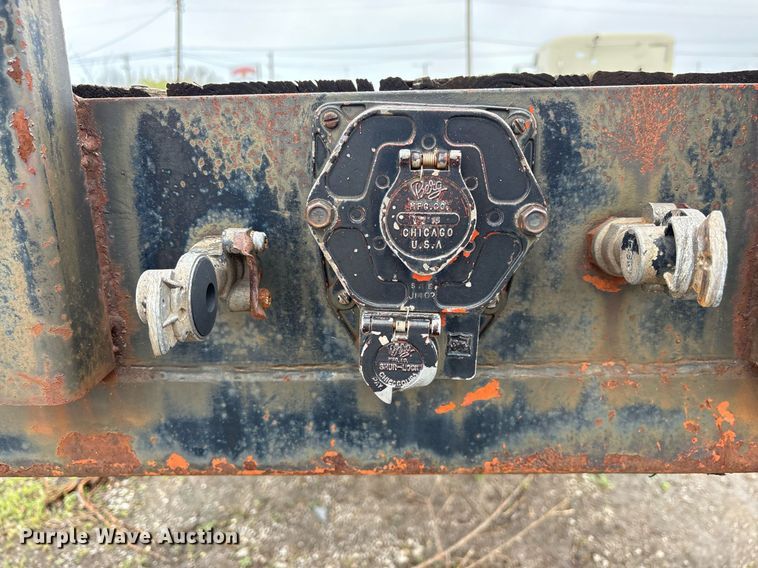 image for item OB9617 1981 Vulcan FTD-65 VT-5822 drop deck trailer