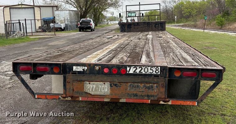 image for item OB9618 1996 Ehrlish drop deck trailer