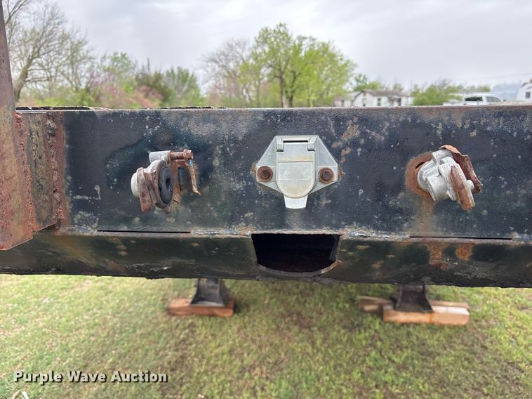 image for item OB9618 1996 Ehrlish drop deck trailer