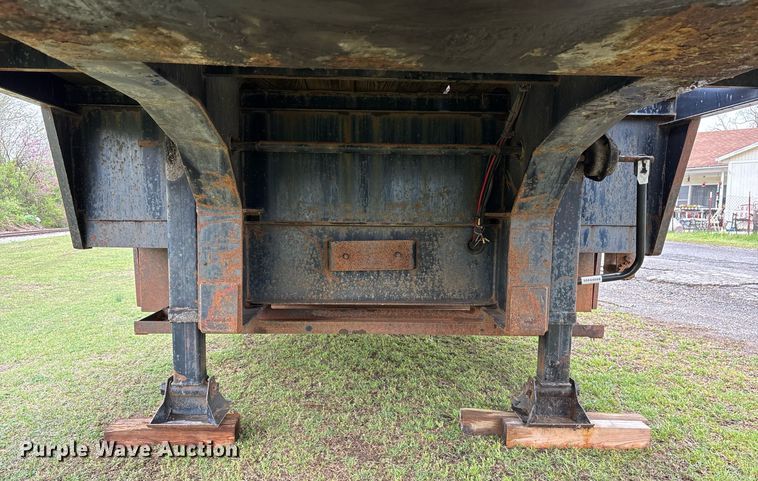 image for item OB9618 1996 Ehrlish drop deck trailer