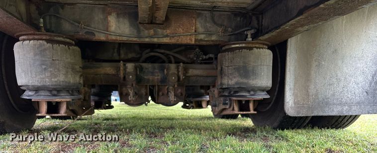 image for item OB9618 1996 Ehrlish drop deck trailer